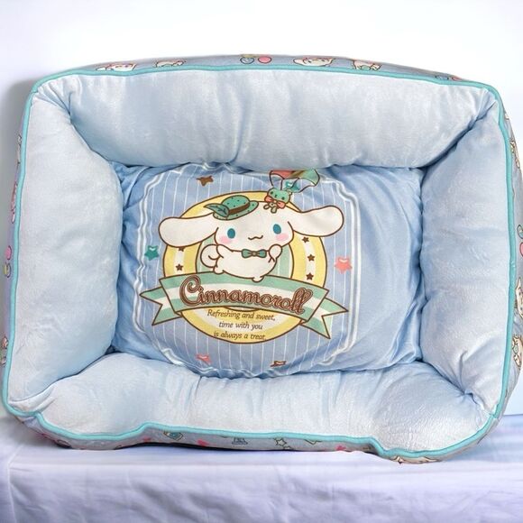 Sanrio Hello Kitty and Friends Cinnamaroll Super Soft Non-Slip Pet Bed Dogs Cats - Picture 3 of 7